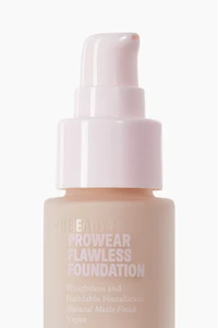 Prowear Flawless Foundation