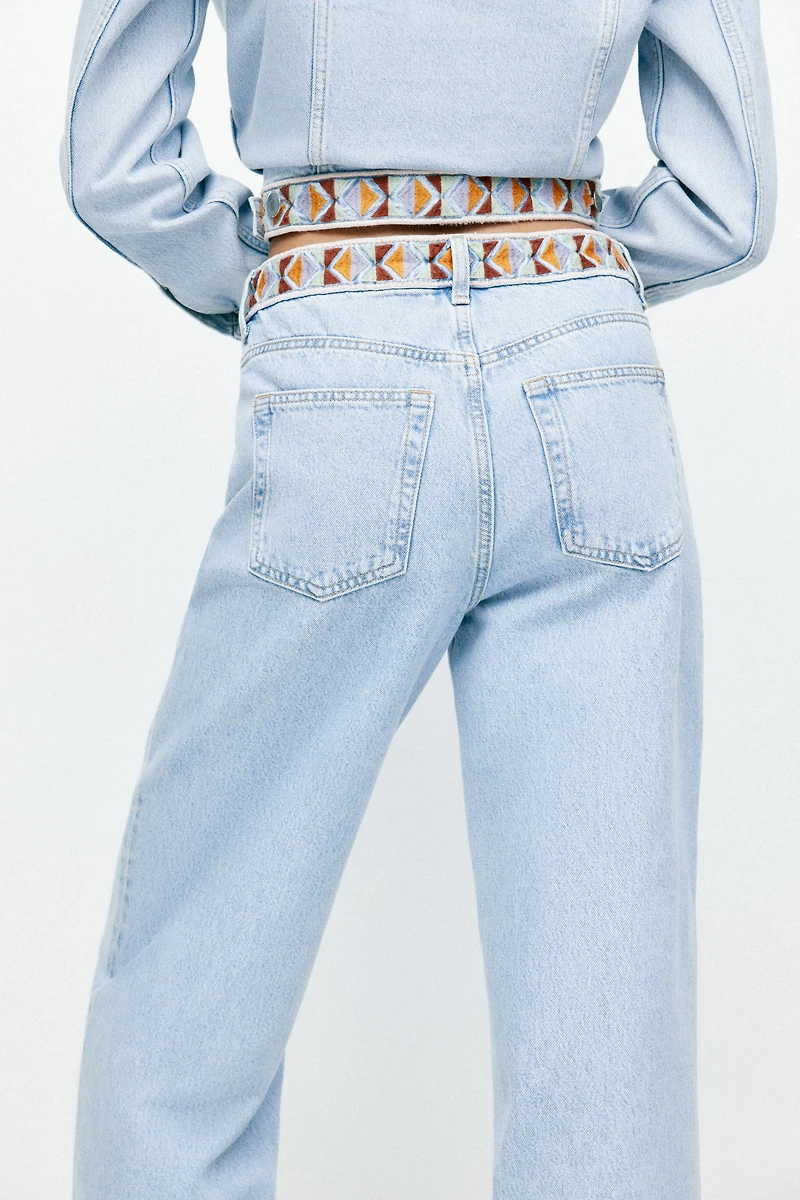 Jean large à taille très haute