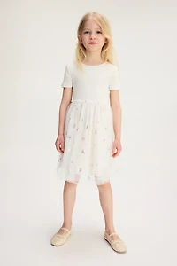 Robe avec jupe en tulle