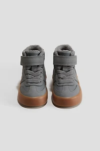 Chaussures de sport chaudement doublées