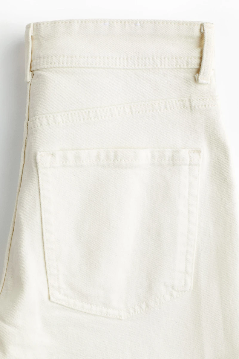 Jean ample à la cheville taille haute