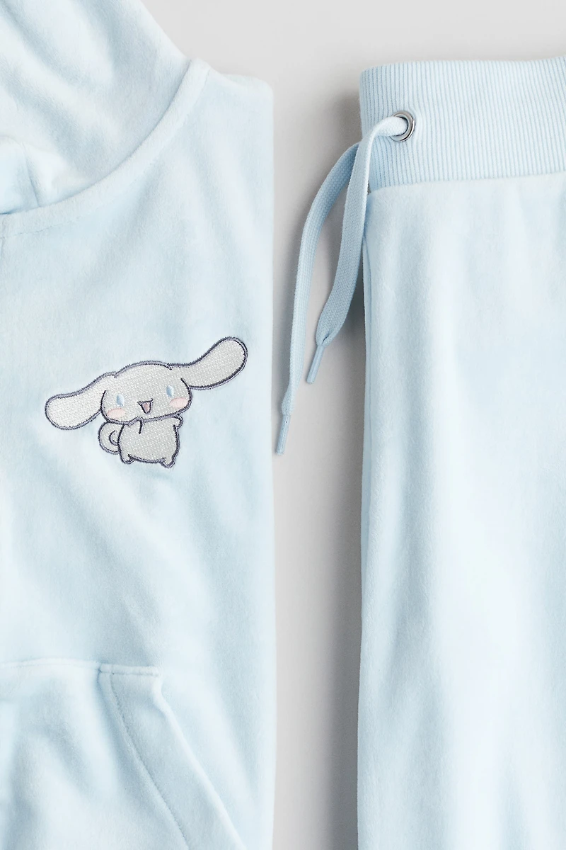2-Piece Motif-Detail Velour Set
