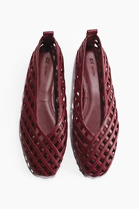 Ballerines en cuir à effet tressé