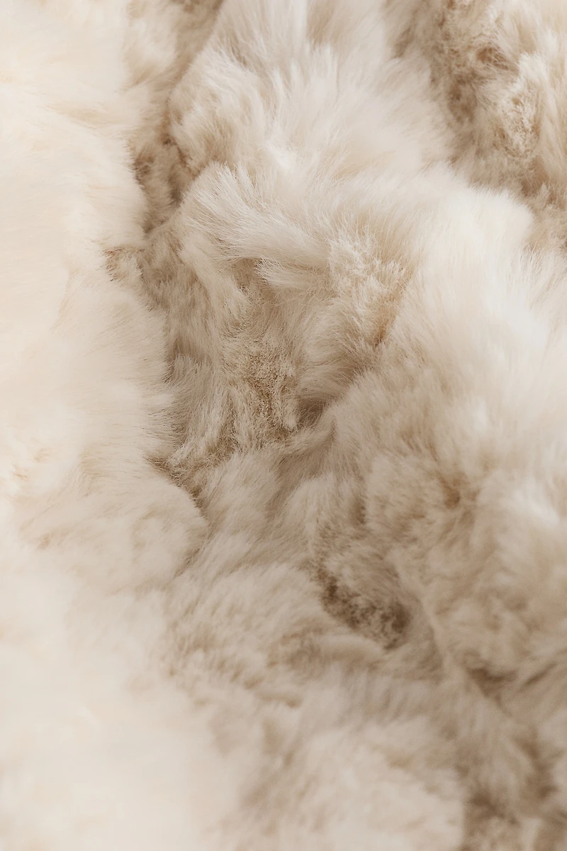 Fluffy Throw