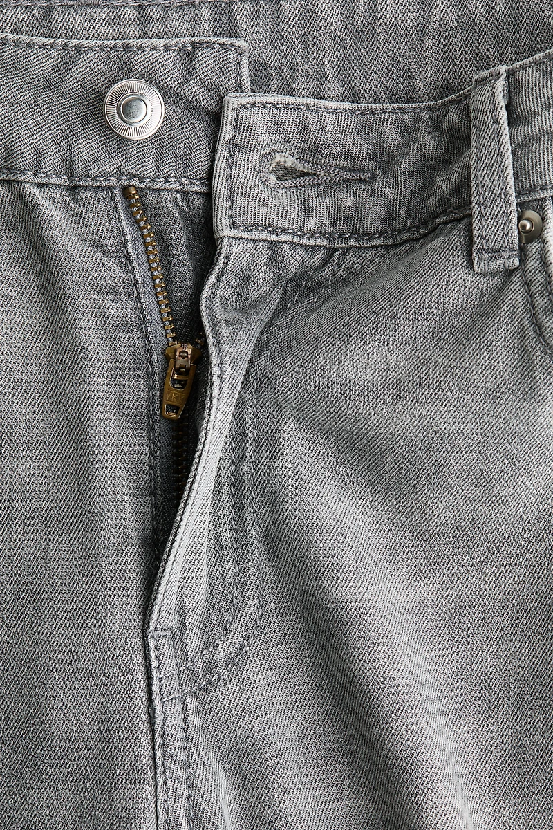 Wide-Leg Regular Waist Jeans