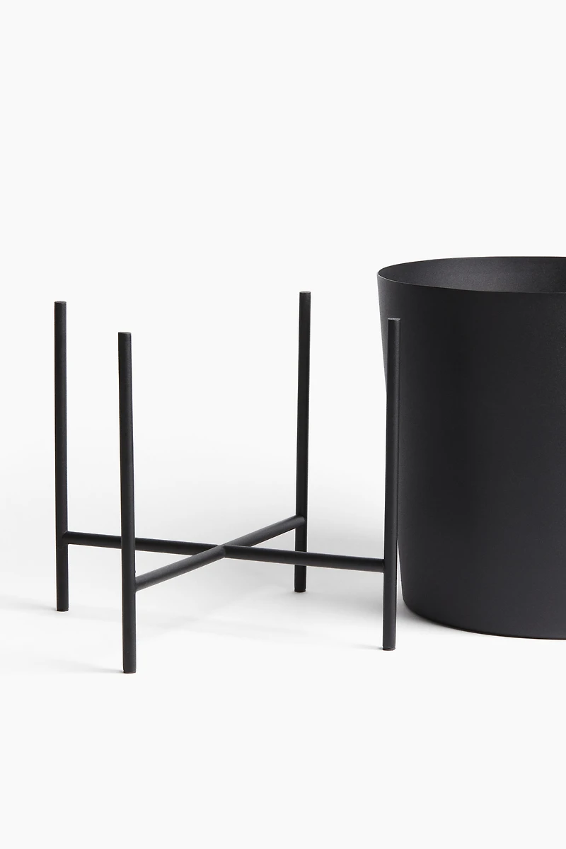 Extra-large Plant Pot with Stand