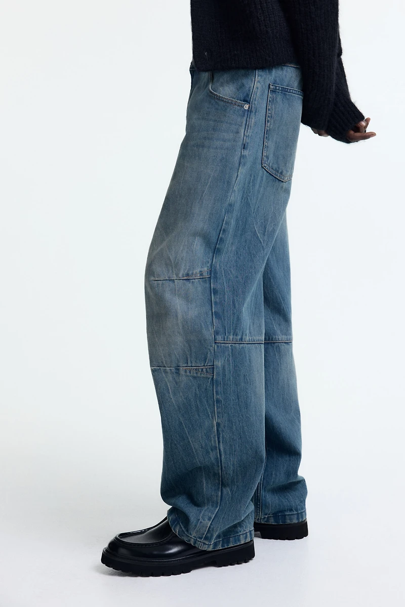 Baggy darted jeans