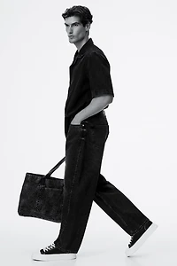 Barrel-Leg Loose-Fit Jeans
