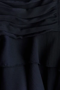 Robe à bretelles fines en mousseline effet drapé