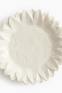 Sunflower-Shaped Medium-Sized Plate