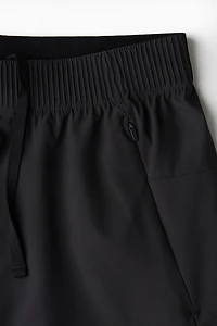 Short Sports Shorts with DryMove™