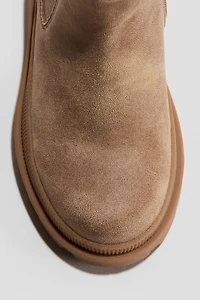 Chunky Chelsea Boots