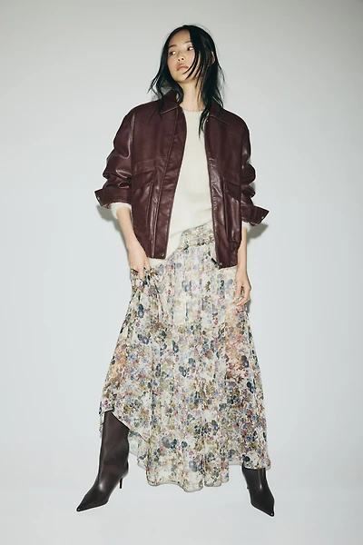 Jupe en crêpe avec taille smockée