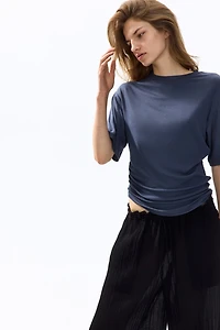 Haut en viscose à effet drapé