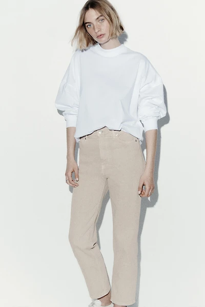 Jean Mom à la cheville près du corps taille haute