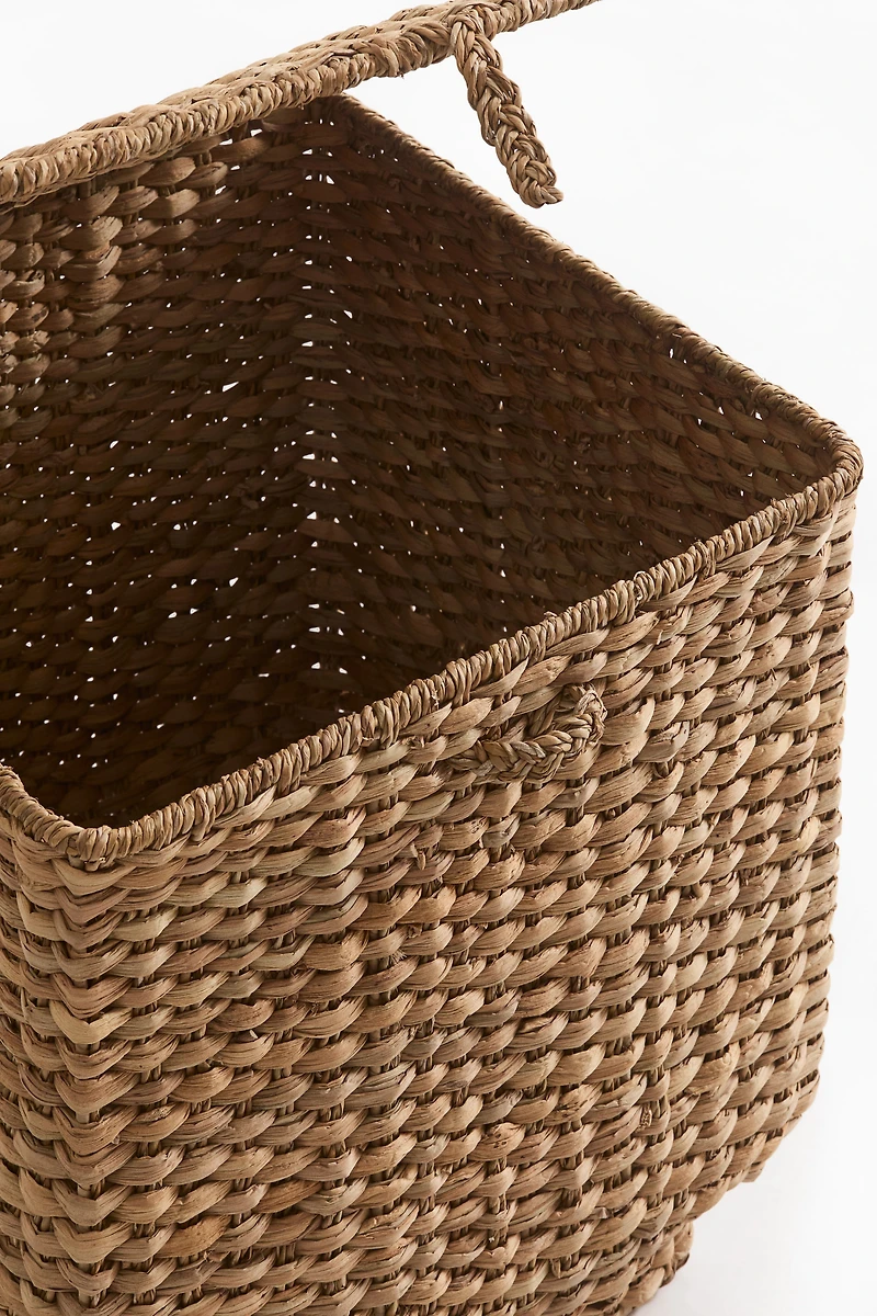 Straw Storage Basket