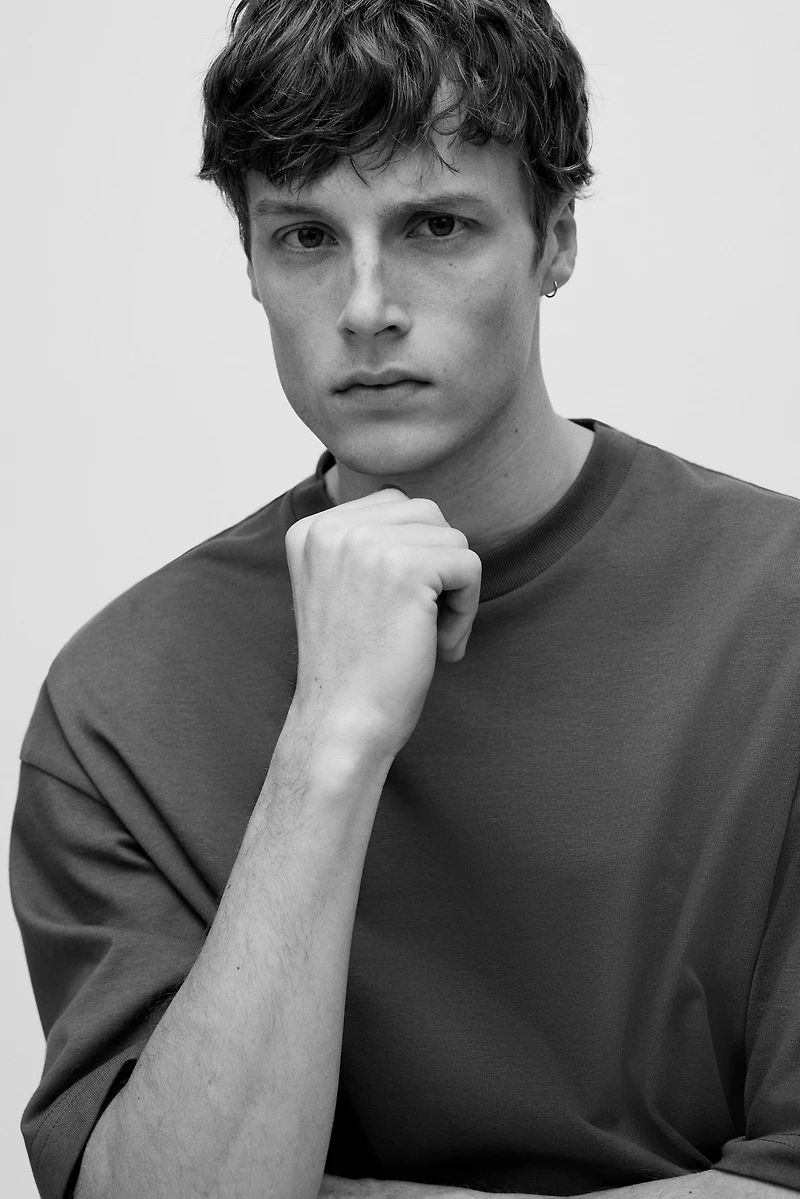 Oversized-Fit T-Shirt