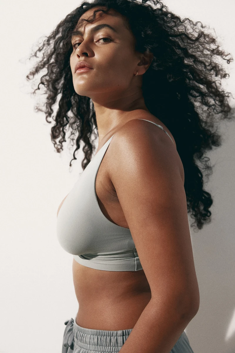 Soutien-gorge souple et coussiné en microfibre