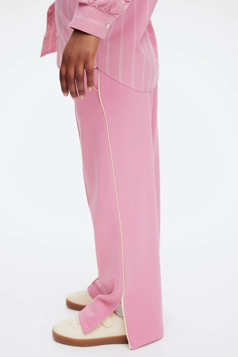 Wide-Leg Creased Pants