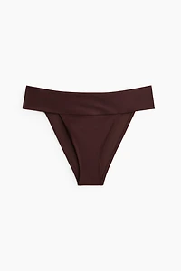 Bas de maillot Tanga échancré