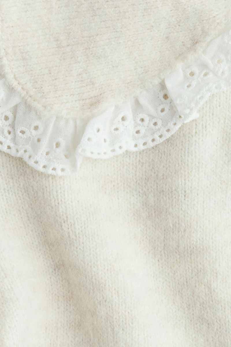 Sweater with Peter Pan Collar