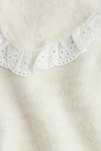 Sweater with Peter Pan Collar