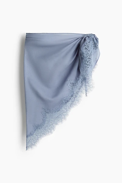 Lace-Trimmed Triangle Scarf