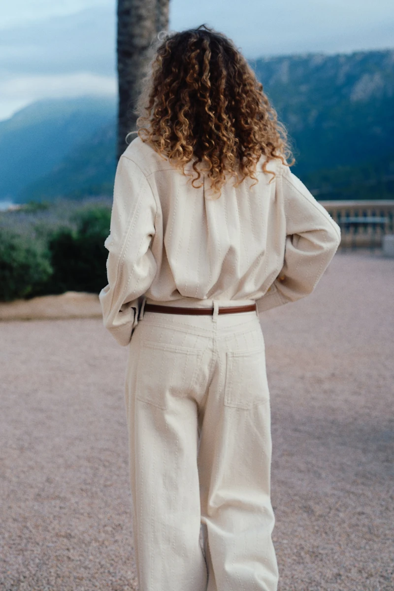 Wide-Leg Jeans