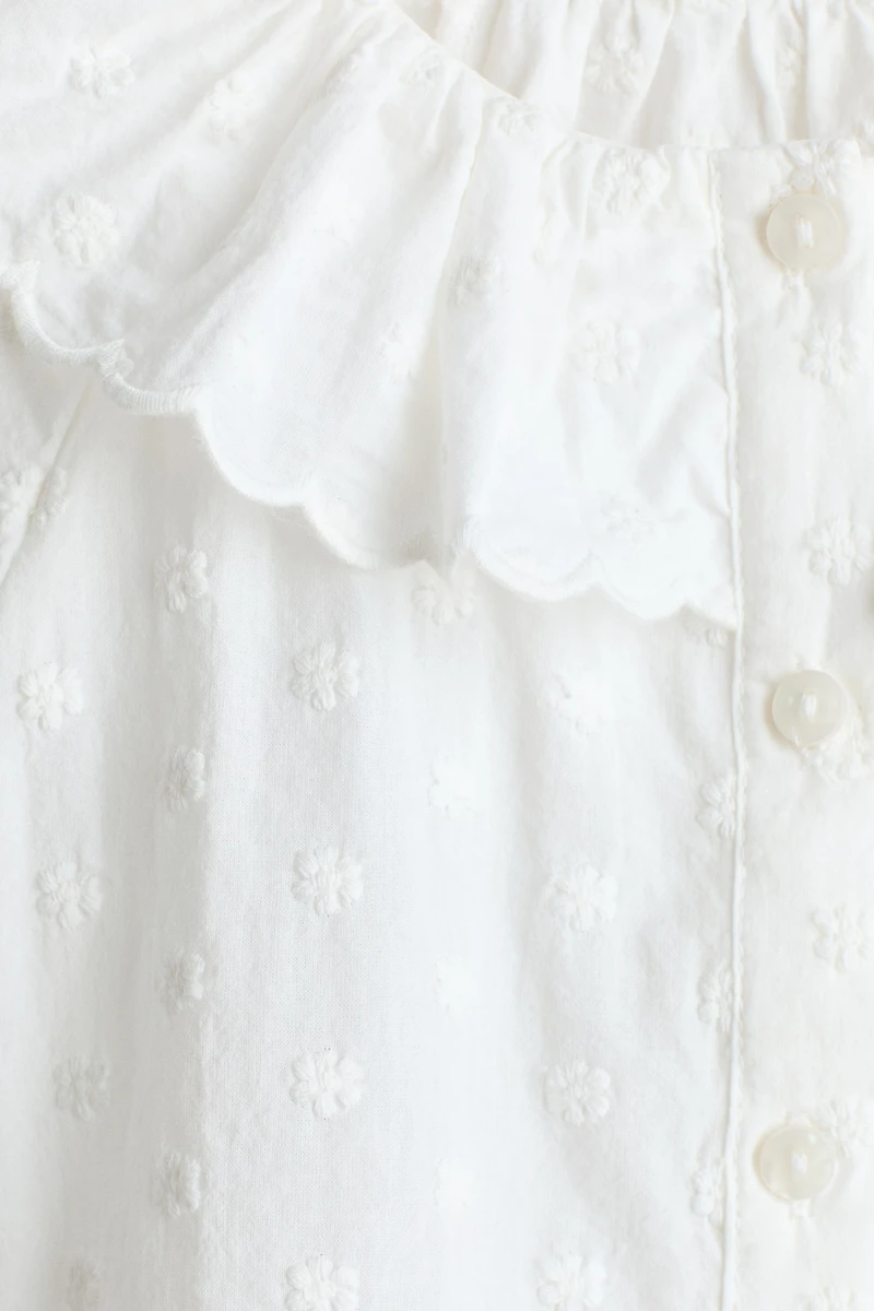 Flounce-Collar Embroidered Blouse