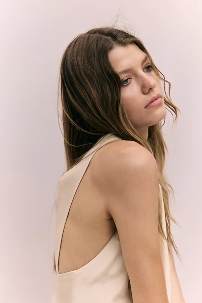 Robe avec dos ouvert