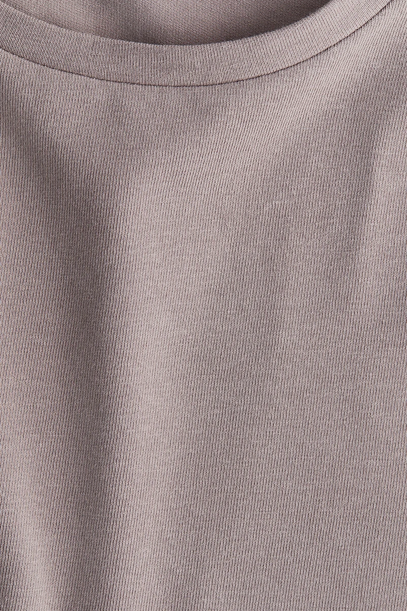 Short T-Shirt