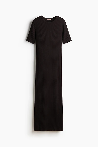 Robe T-shirt en tricot côtelé