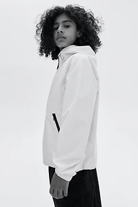 Water-repellent Windbreaker