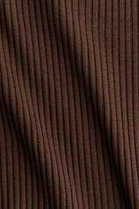 Ribbed Top with Collar