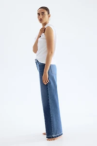 Wide-Leg Regular Jeans