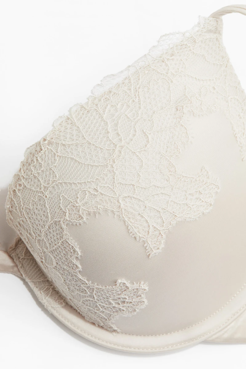 Soutien-gorge pigeonnant en microfibre et dentelle