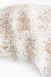 Lot de 2 culottes Tanga en dentelle