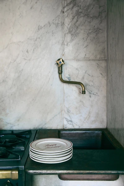 Medium-Sized Porcelain Plate