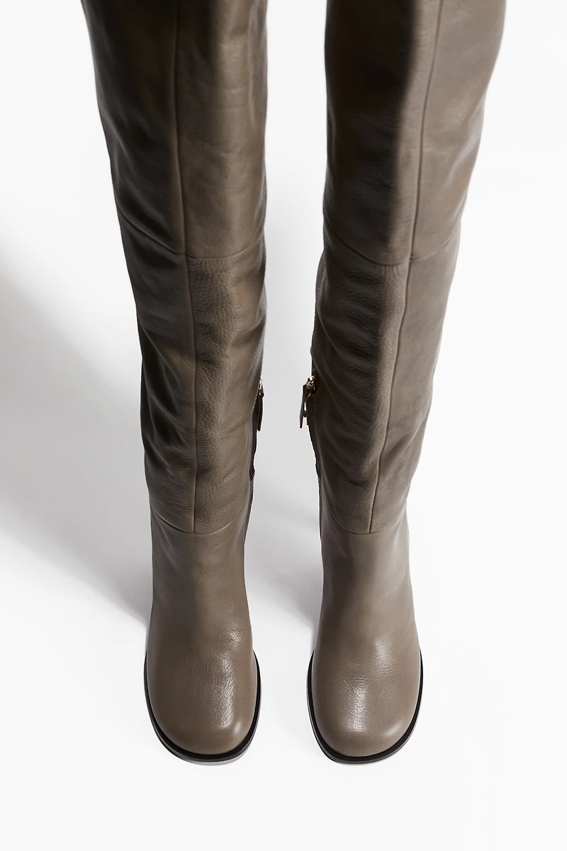 Cuissardes en cuir