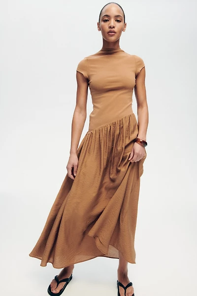 Robe asymétrique bi-matière