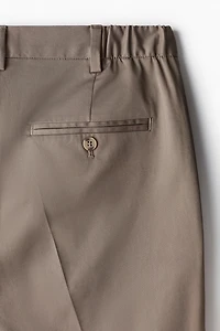 Slim-Fit Crop Pants