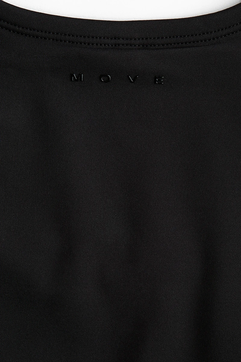 Long-sleeved sports top with DryMove™