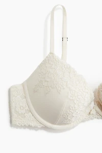 Soutien-gorge pigeonnant en dentelle