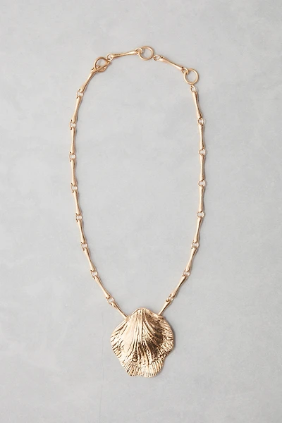 Seashell-Pendant Necklace