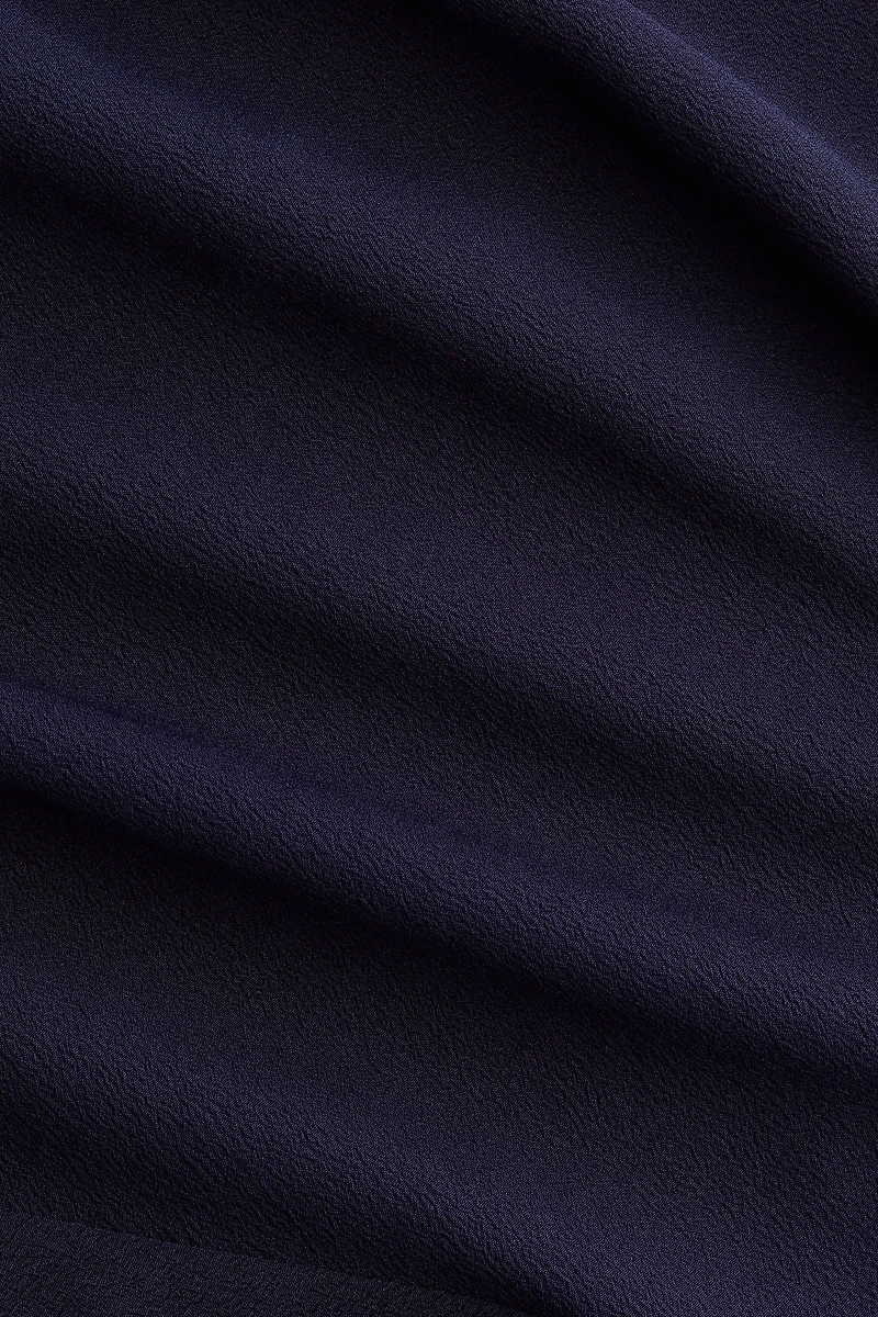 Haut asymétrique en crêpe