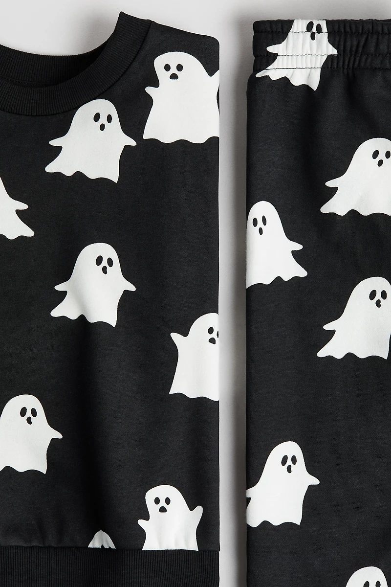 2-Piece Printed Sweatsuit