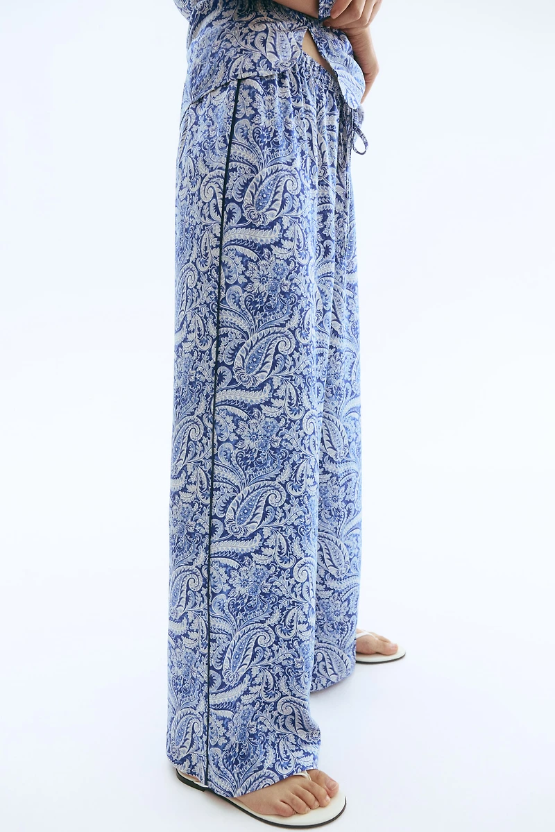 Pants with Drawstring