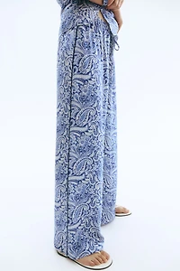 Pants with Drawstring