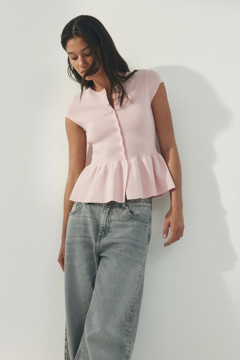 Short-Sleeved Peplum Cardigan