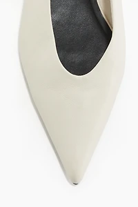 Escarpins en cuir avec bride arrière